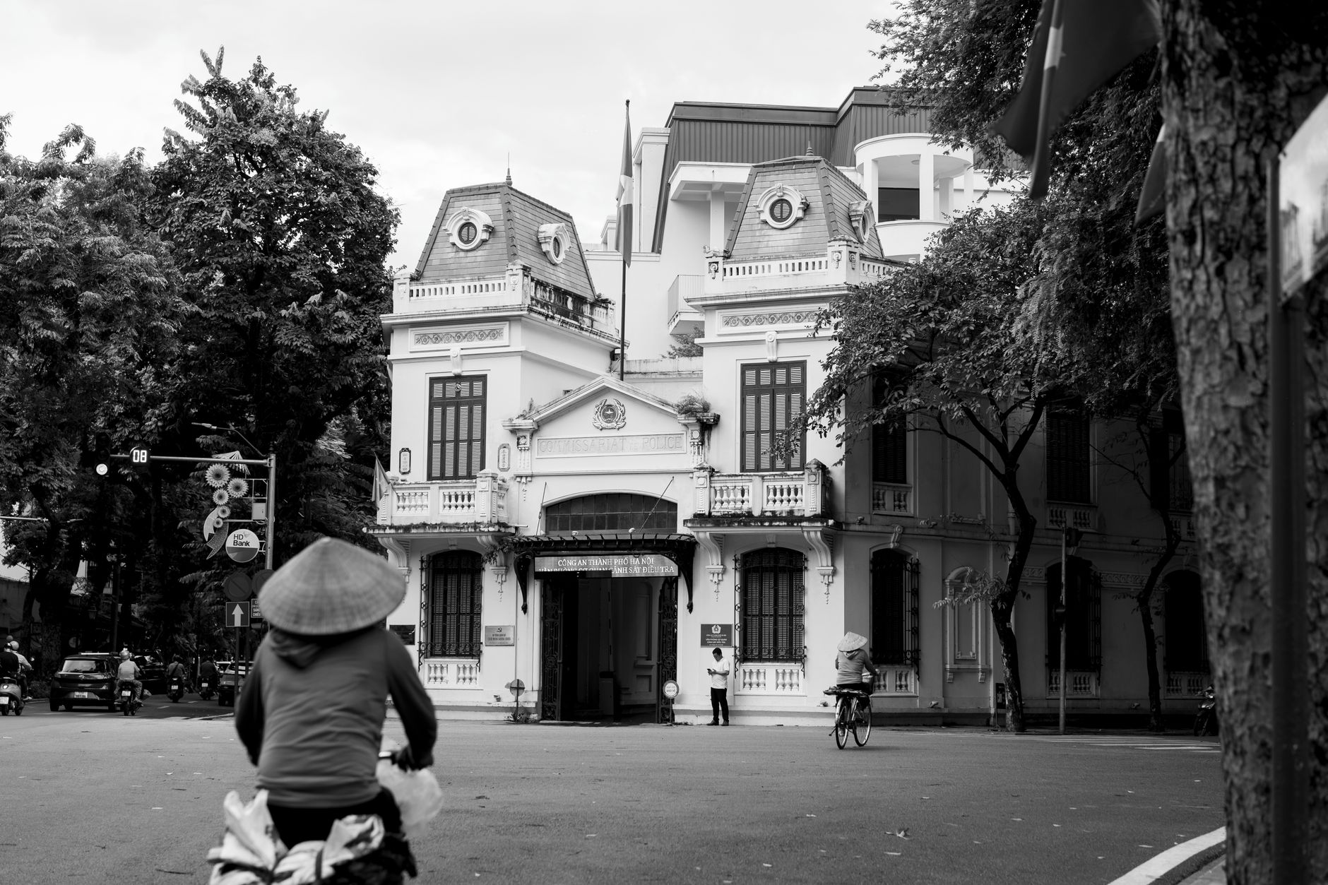 french colonial architecture hanoi street