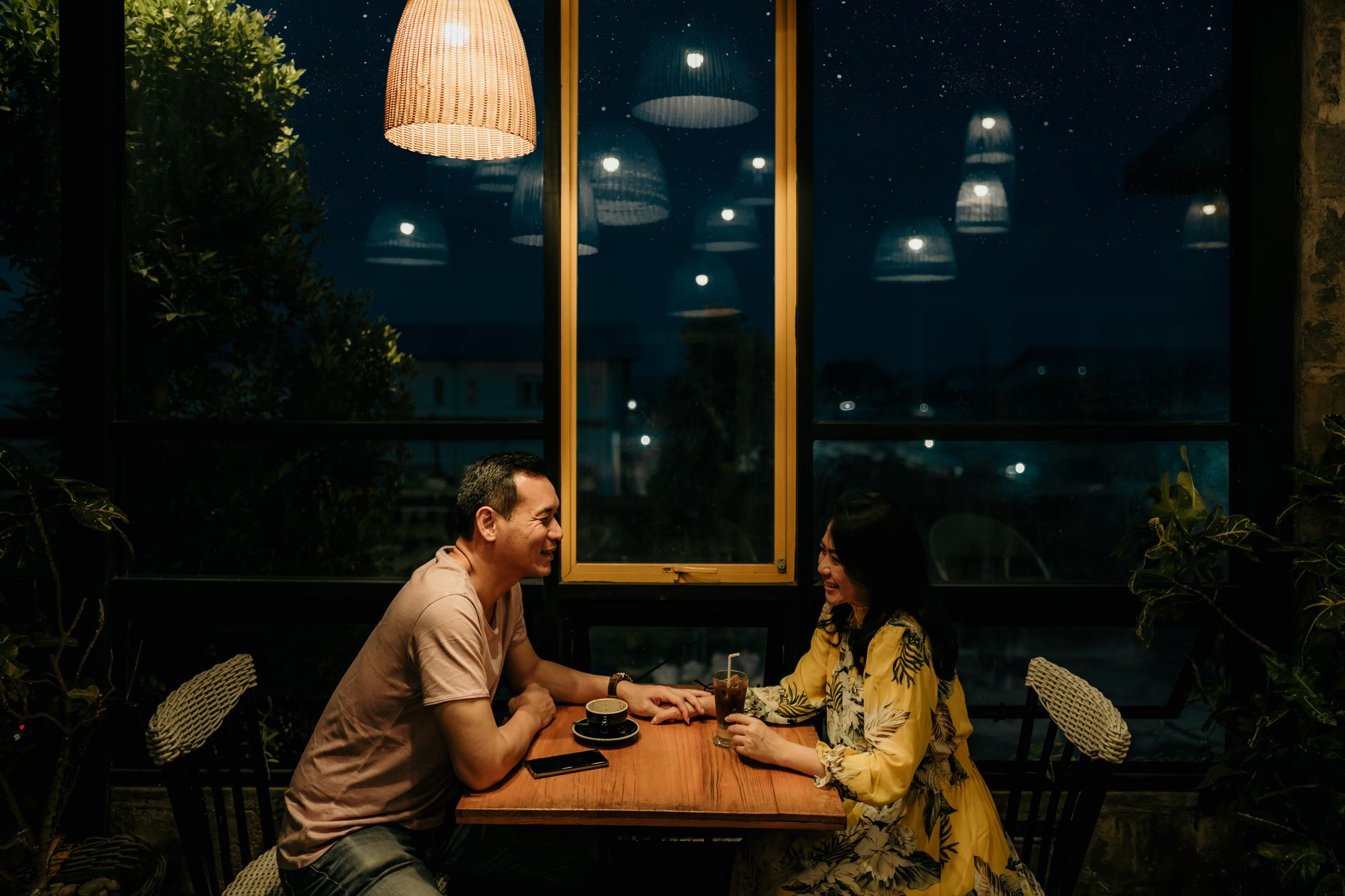 couple romantic dinner restaurant vietnam