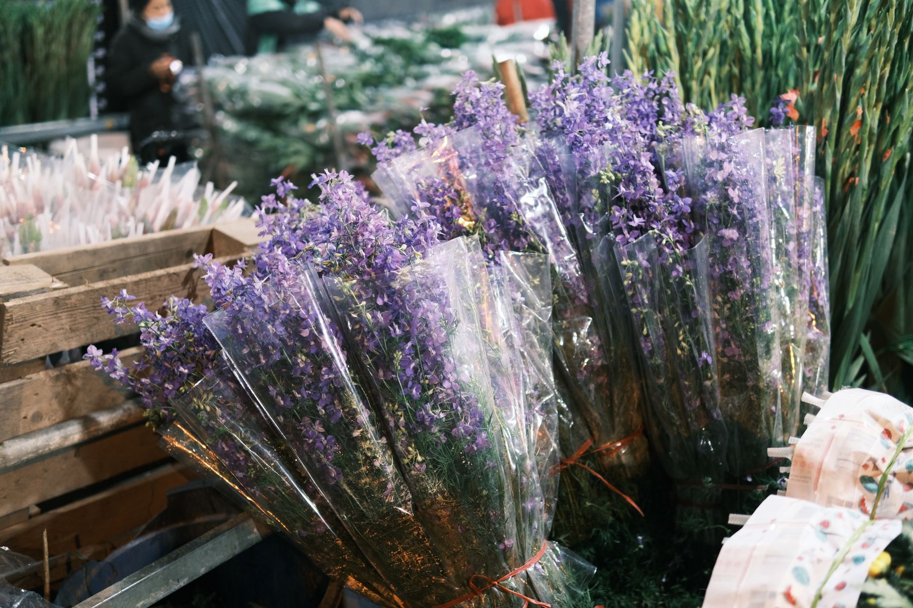 fresh flower bouquets market stall vietnam